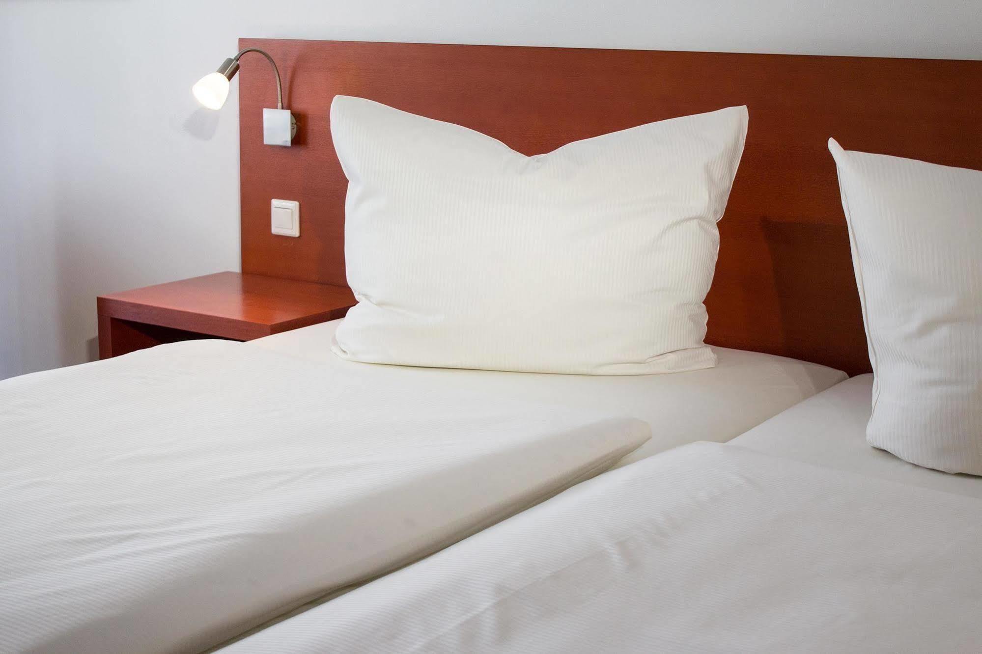 Welcome Hotel Marburg Bagian luar foto